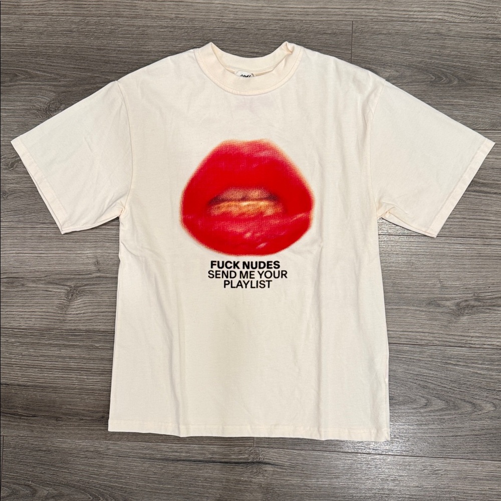 Cruel Pancake Kiss Me Duo Men’s Tee Size Small/Medium